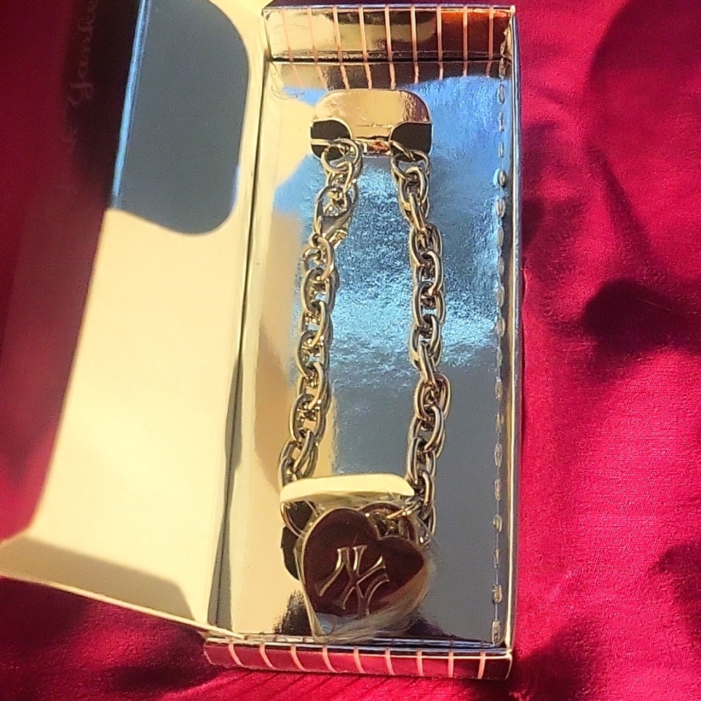 NY Yankees Officially Licensed Bracelet
